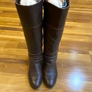 Journee Collection Blakely Leather Boot